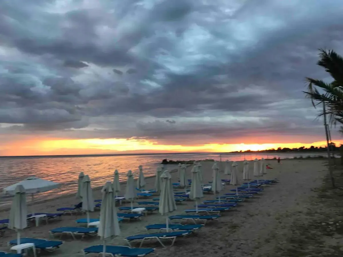 Aigeas Camping Nea Kallikrateia Κάμπινγκ