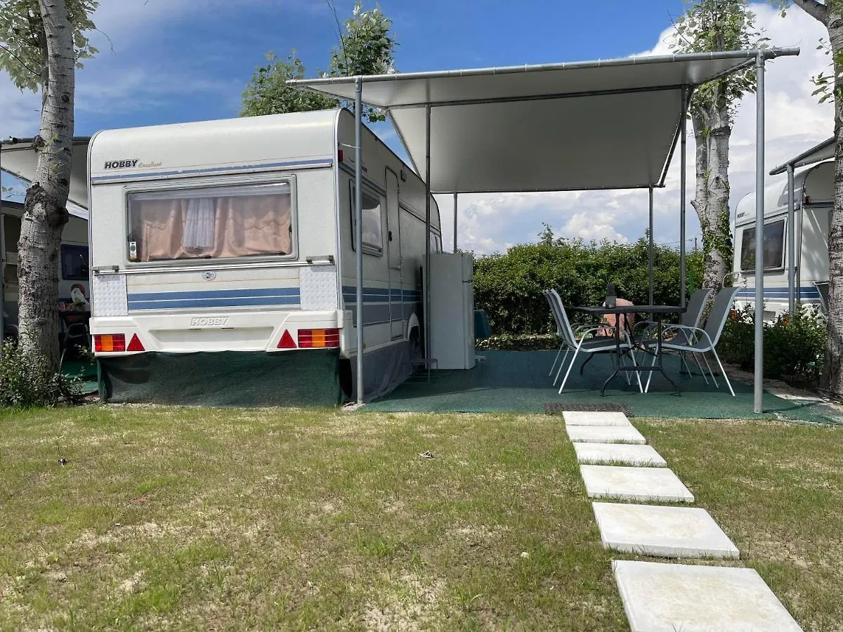 Κάμπινγκ Aigeas Camping Nea Kallikrateia
