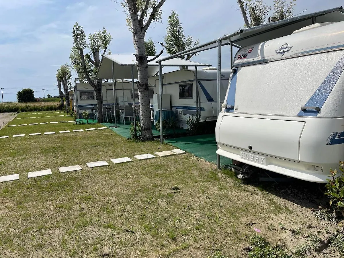 Aigeas Camping Nea Kallikrateia