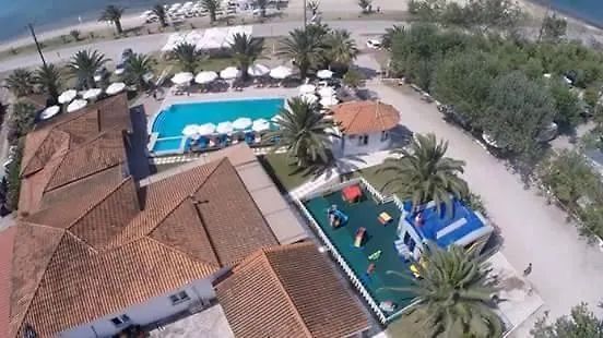 Aigeas Camping Nea Kallikrateia